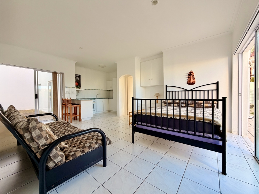 5 Bedroom Property for Sale in Vermont Western Cape
